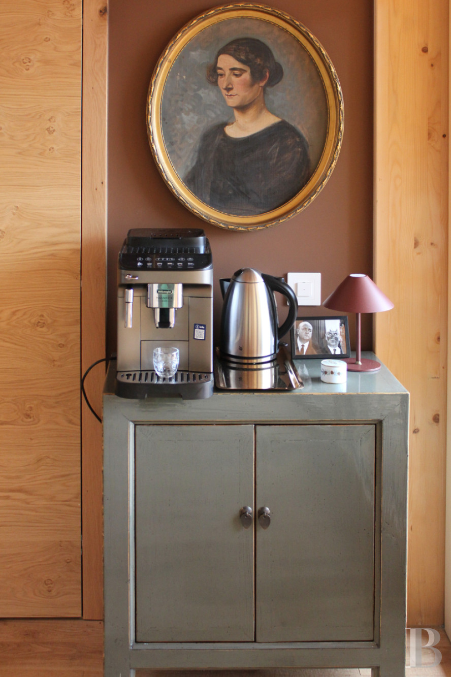 En Suisse, dans le canton du Valais, un vaste chalet à proximité du domaine des 4 Vallées - photo  n°20